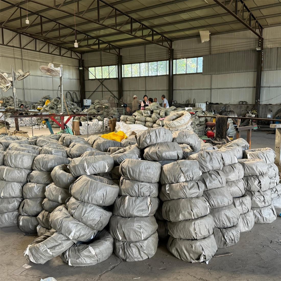 Galvanized Blade Wire Razor Barbed Wire Mesh Hardware Supplies