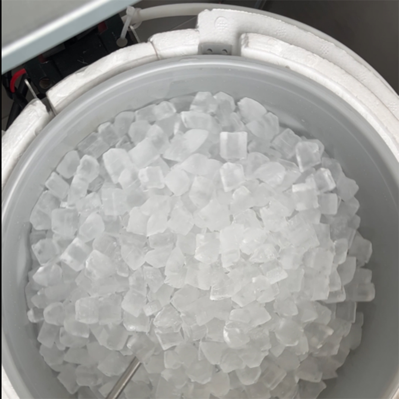 Bitzer Compressor 120kg Per Day Automatic Ice Maker Water Dispenser With Air Cooler R404a