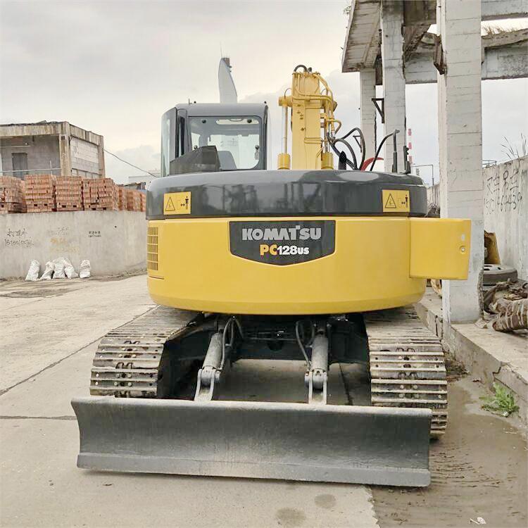 Good Health Original Color Komatsu PC128US Excavator with Blade 13 Ton Made in Japan