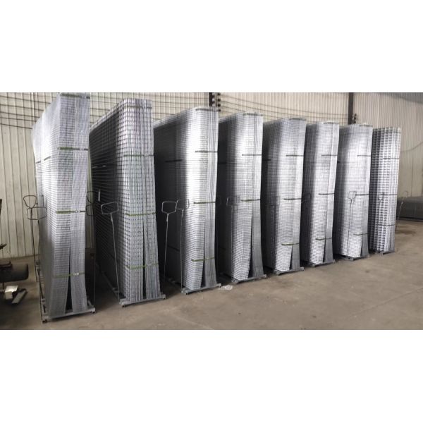 Hot Dipped Galvanized Welded Wire Mesh Panels with High Tension Strength and PVC Coated Surface