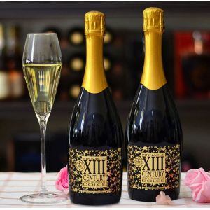 Quality Personalised Gold Foil Champagne Bottle Label White Red Embossed wholesale