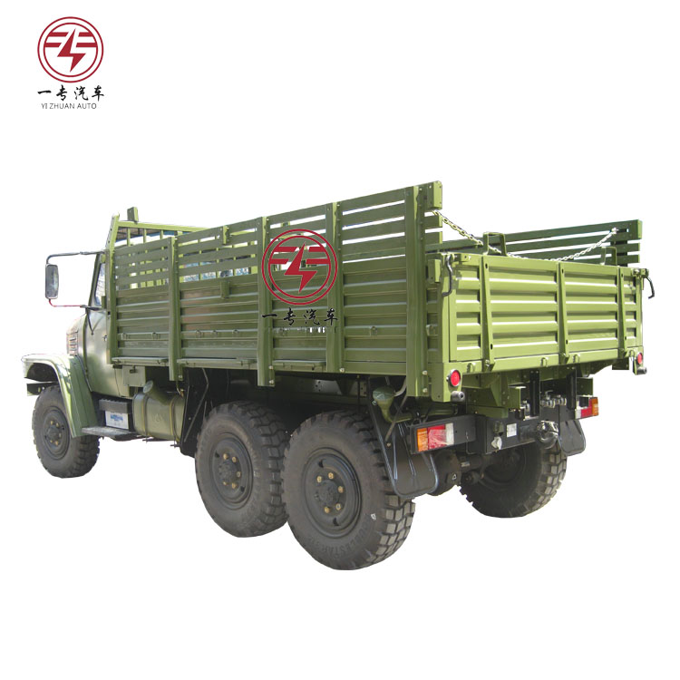 Half a Row Seat Rows 4X4 Off-Road Desert Transport Truck for Euro 3 Emission Standard