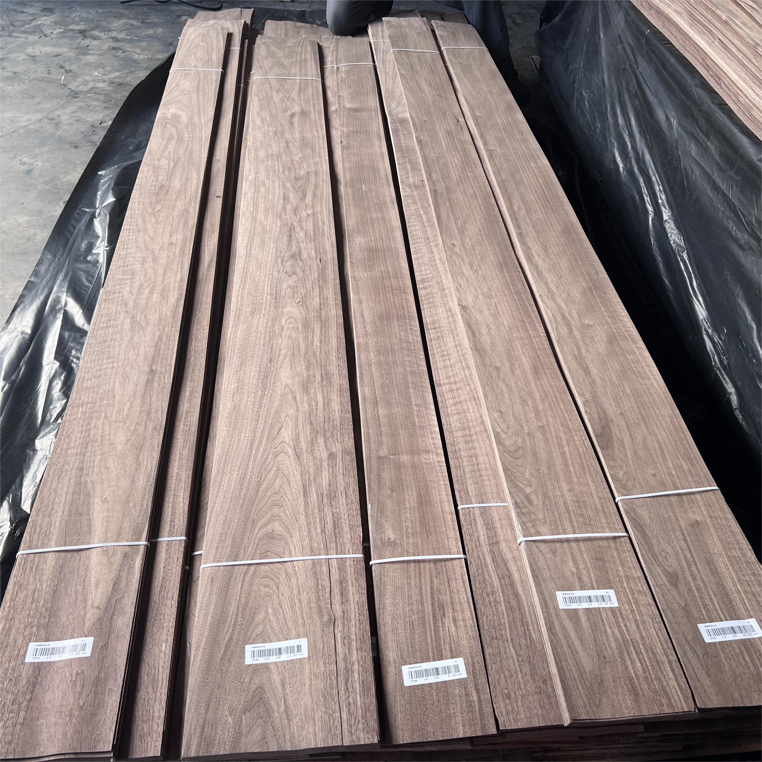 Factory Price Natural Black Walnut Veneer 0.5mm 1mm American Walnut Veneer Natural Sliced Wood Veneer