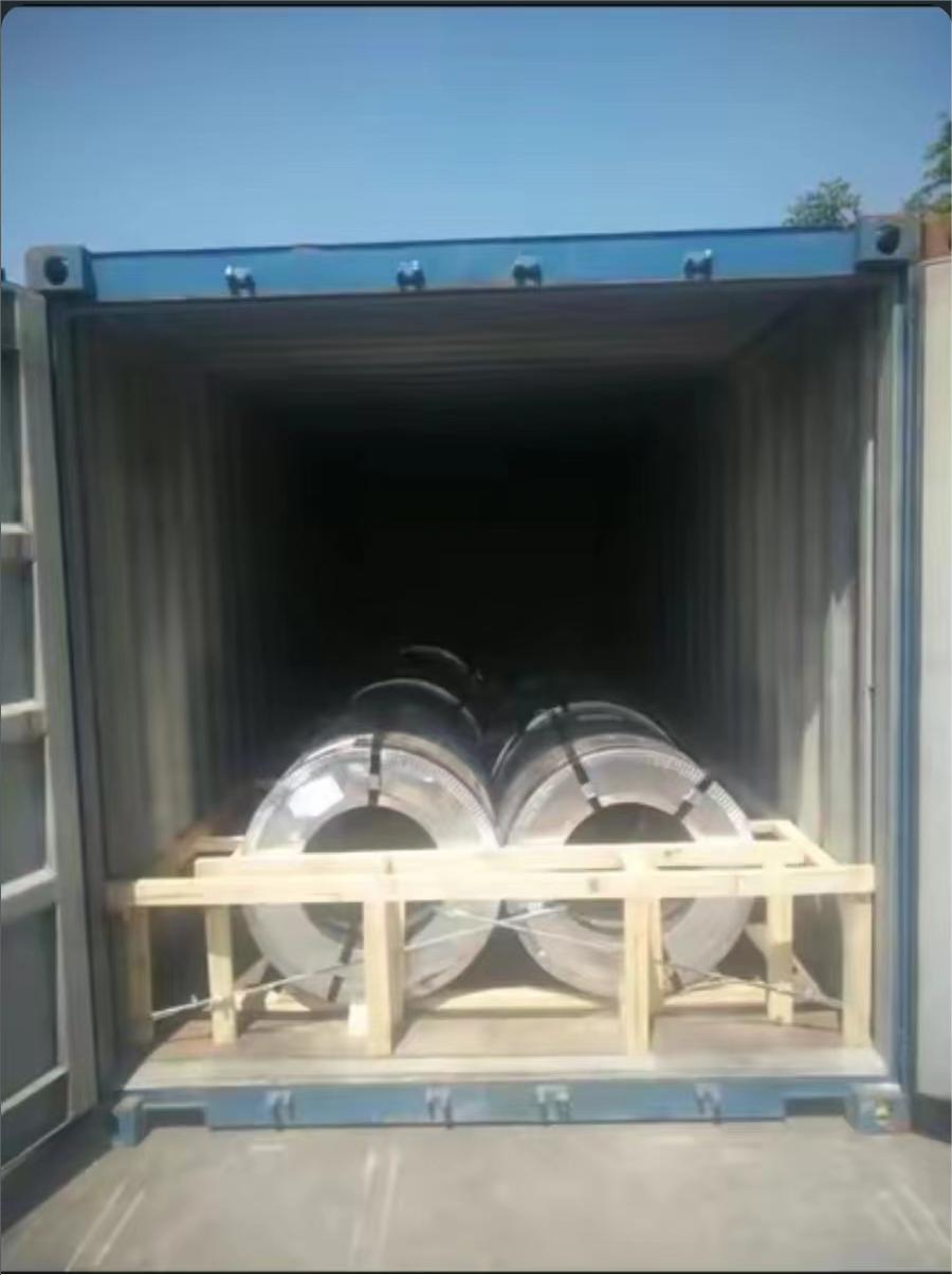 1000-1500mm Width Hot Dip Smooth Flat Galvanized Iron Gi Steel Sheet for Metal Roofing