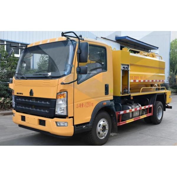 Sinotruk 2-4cbm High Pressure Washing Vacuum Sewer Cleaner Flushing Vehicle Sewage Suction Tank Fecal Sludge Truck