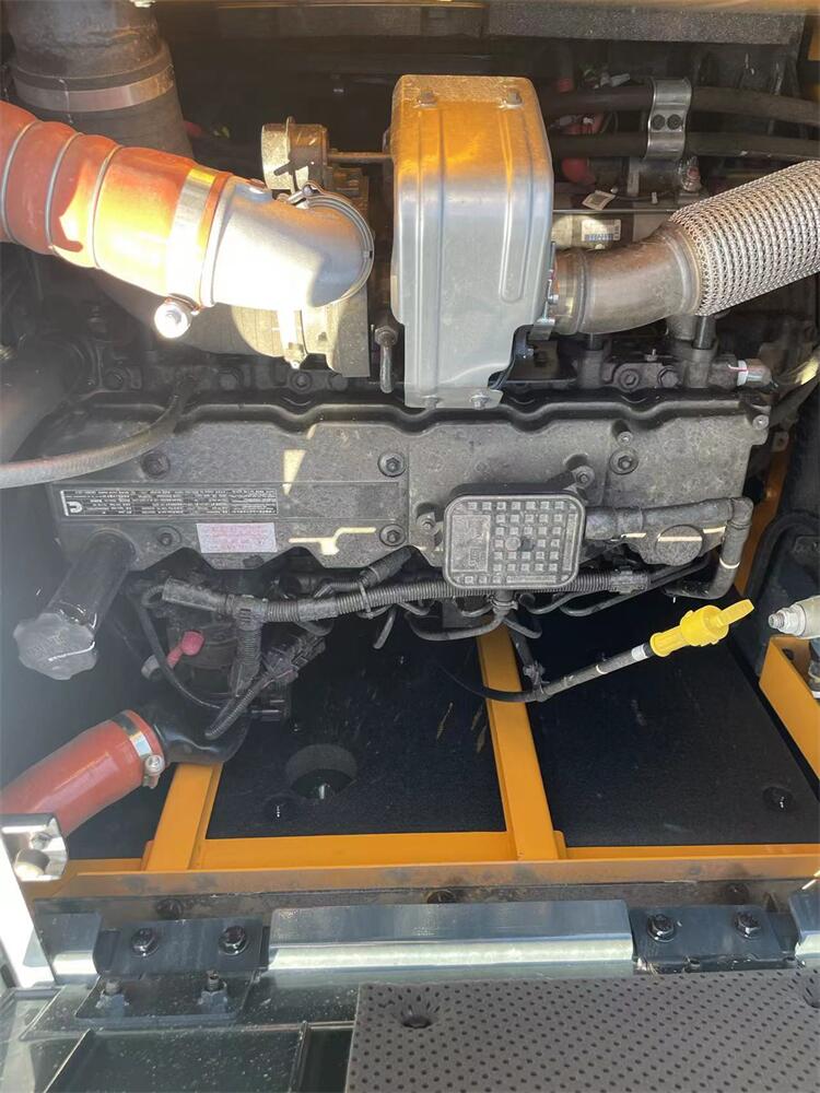 Used Hyundai HX220S HX220L 22T Crawler Excavator in Shanghai Moving Type Crawler Chain