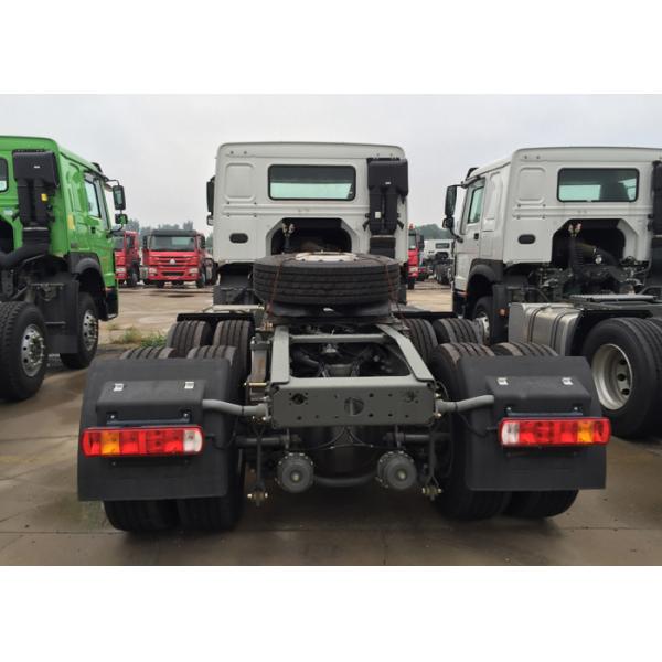 LHD 6 X 4 336HP 10 Wheels HOWO Tractor Truck HW76 Cab Single Berth Safety