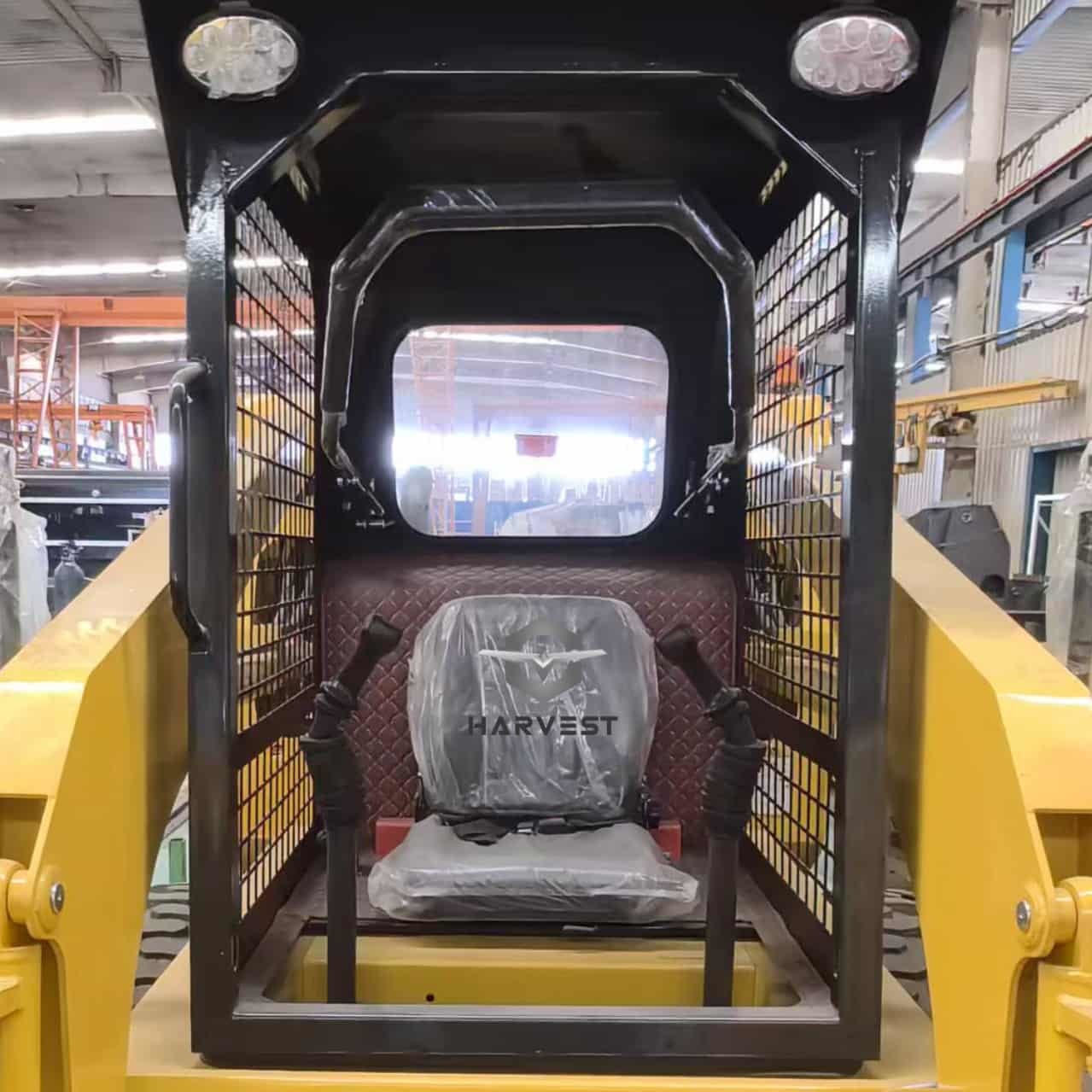 500kg Skid Steer Loader JC35 0.3m3 Bucket Customize Manual or Pilot Operation