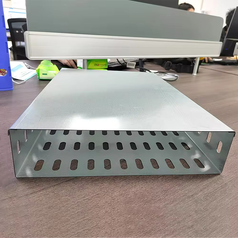Easy To Install Galvanized Cable Tray Bridge with Customization Flexibility