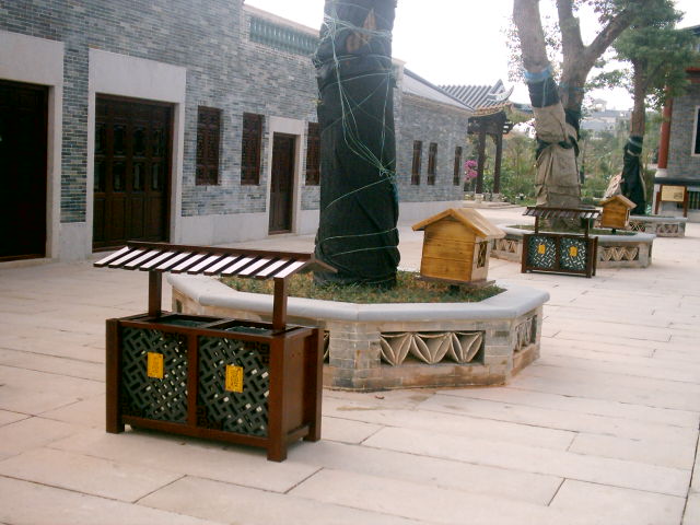 Rectangular Outdoor Trash Cans , Stone Garbage Can With Concrete Legs