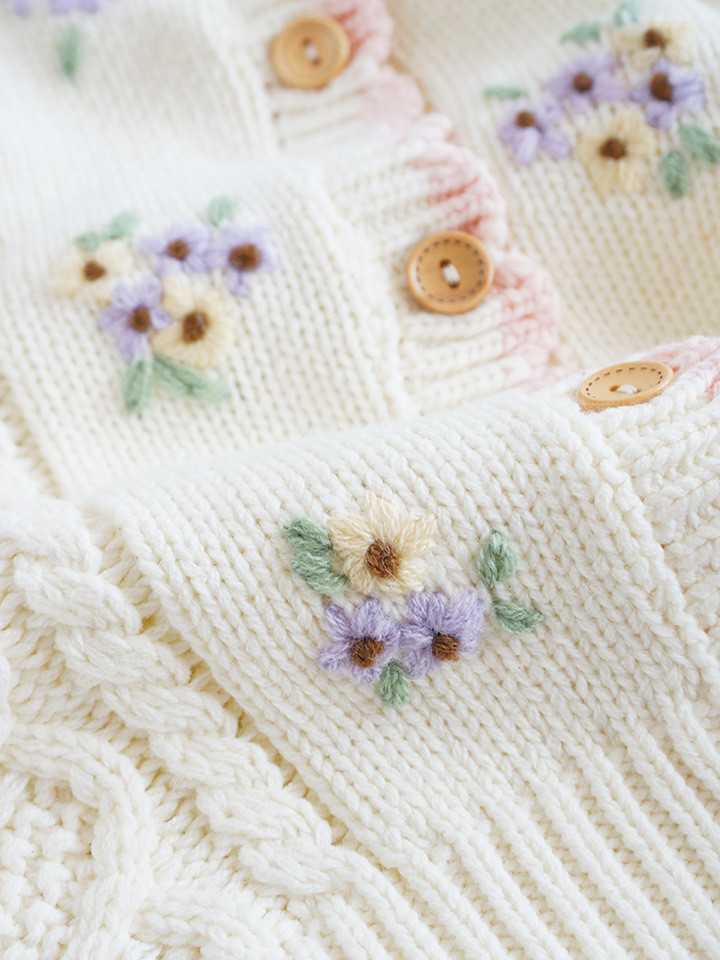 2023 spring and autumn hot sale sweet and lovely solid girls knitted sweater cardigans