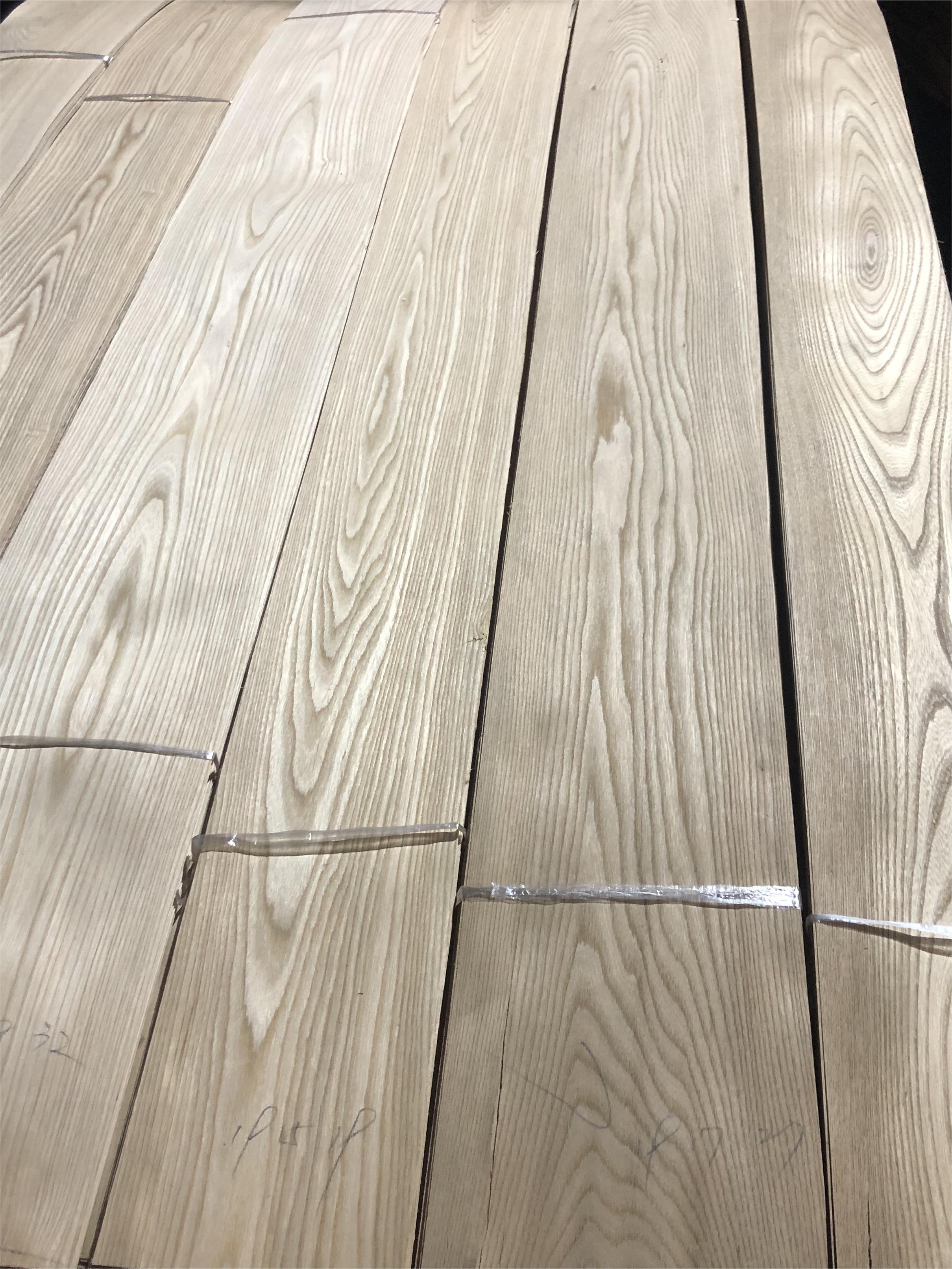 Factory supply natural wood veneer 0.2mm 0.3mm 0.5mm 1mm 2mm 3mm natural flat cut elm wood veneer
