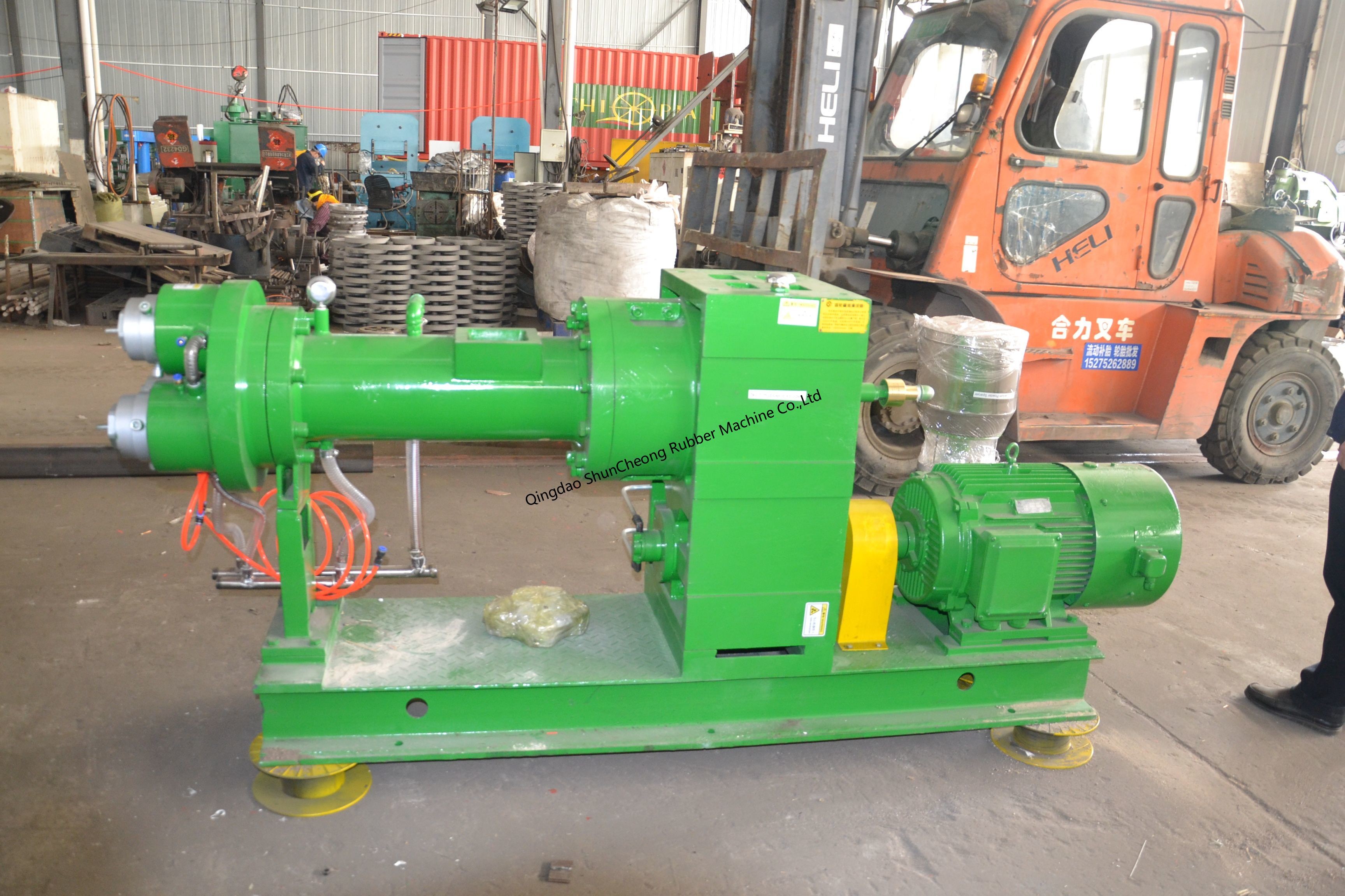 Force Feeding Single Screw Rubber Extruder Machine With Strainer