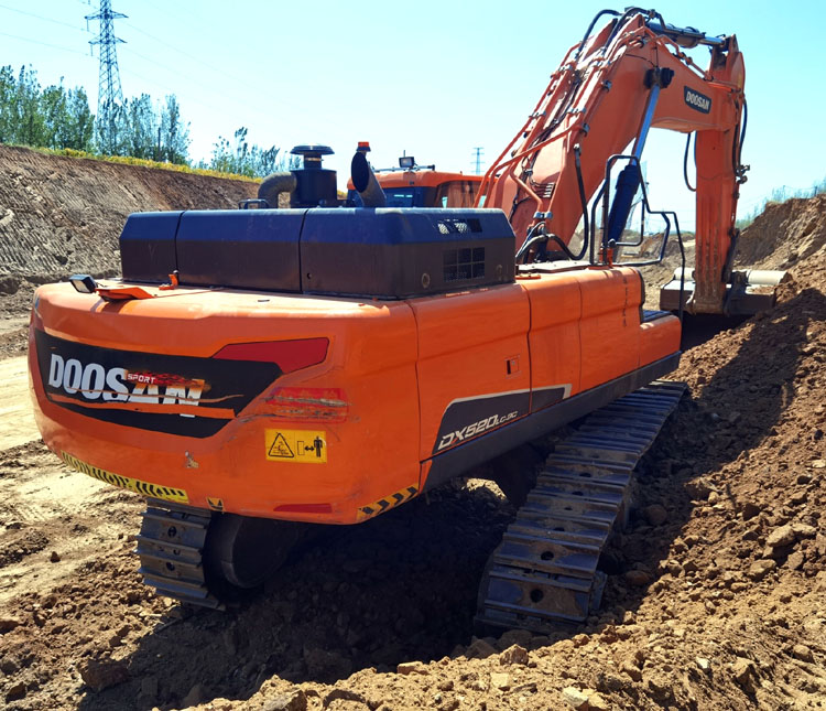 Original Hydraulic Pump 50 Ton Doosan DX520 Crawler Excavator in Good Health Condition