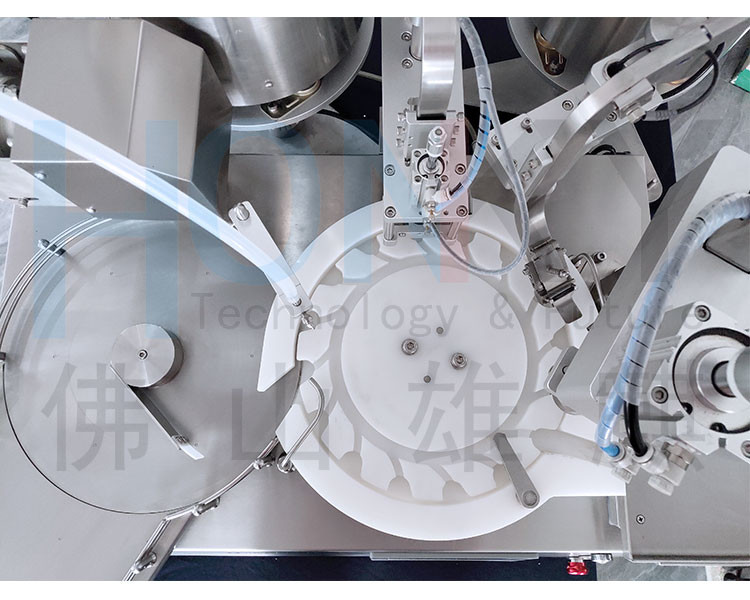 Automatic 10ml Vial Filling And Capping Machine For Essential Oil