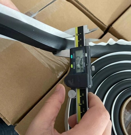 20x20 Extruder Rubber Butyl Mastic Tape For Roofing OEM