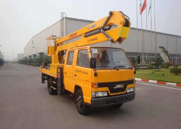 Cheap XCMG Bucket Articulating Truck Mounted Lift , 2T Lifting Capacity for sale