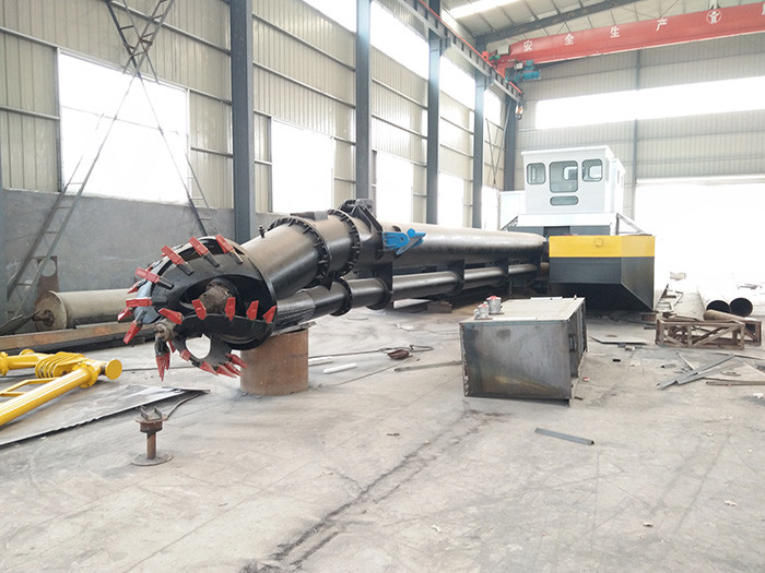 150cbm/H Suction Dredger Ship Red Color Used For River Dredging Machine