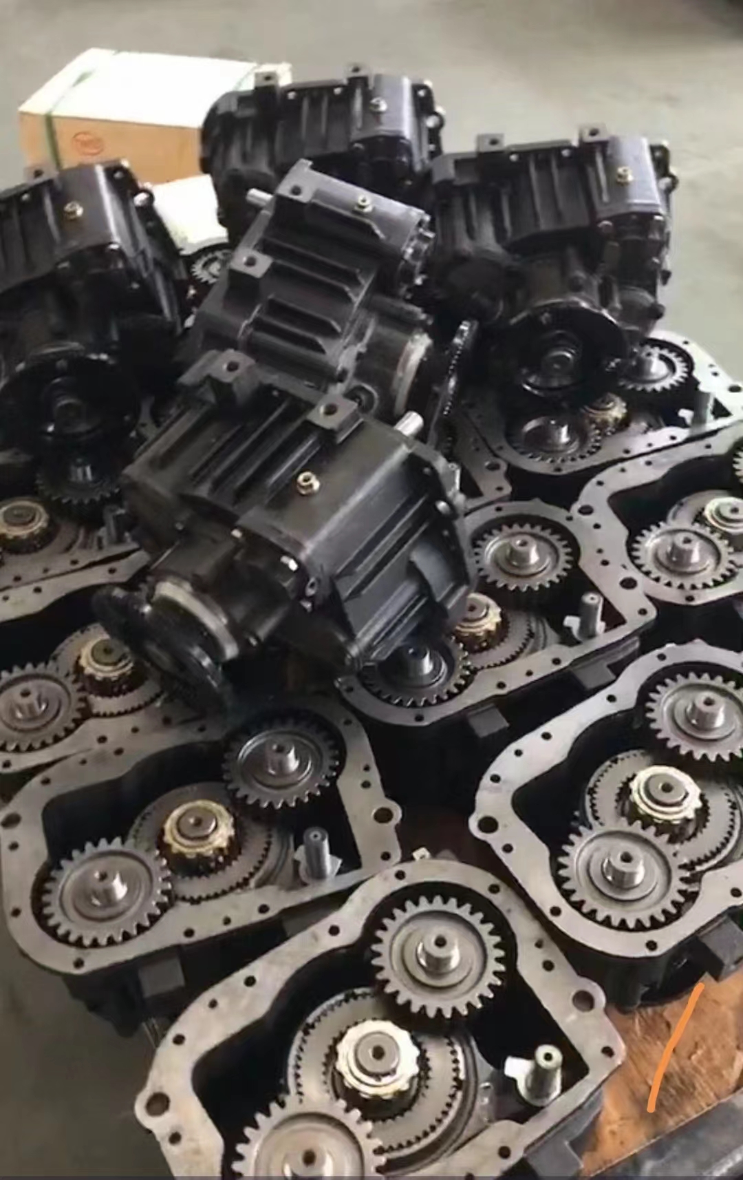 Transmission Gearbox Spare Parts QH50-G169 PTO for Shackman Truck OEM Repair Components