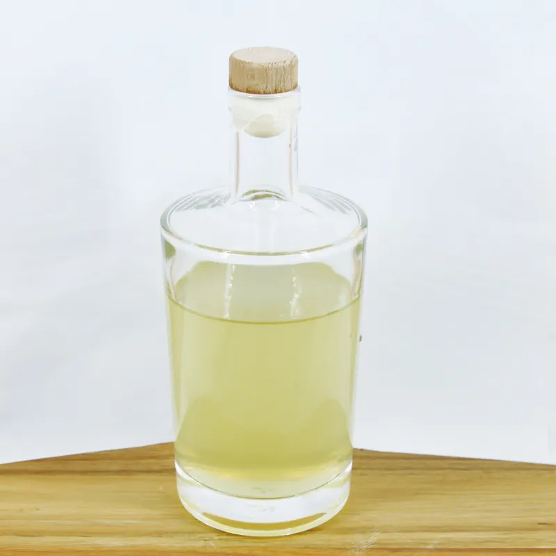 Glass Products Body Material Glass Wine Vodka Glass Bottle 500 ml 750 ML