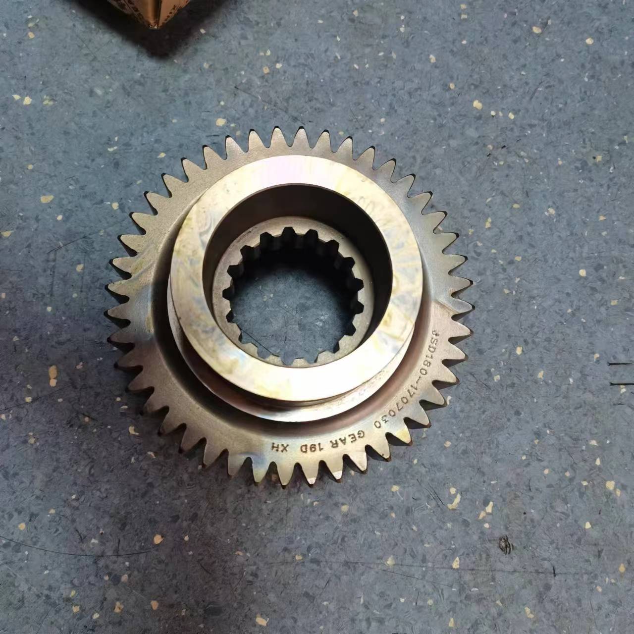 15kg Diesel Engine Transmission Drive Gear for Howo Shacman Truck Parts JSD180-1707030