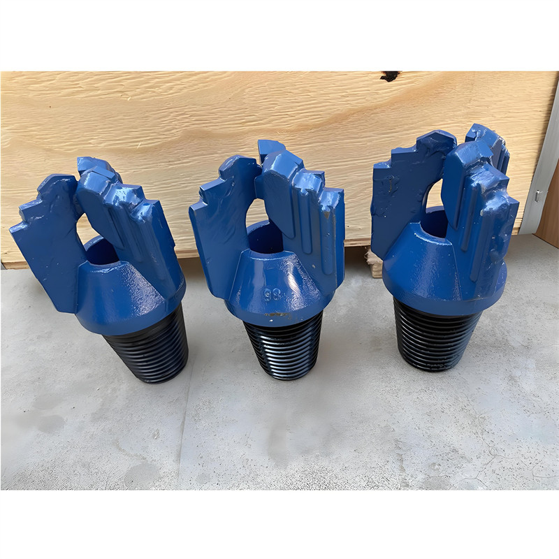 76mm 89mm 102mm 127mm 152mm 165mm 178mm 203mm Three Wings Step Type Drag Bits