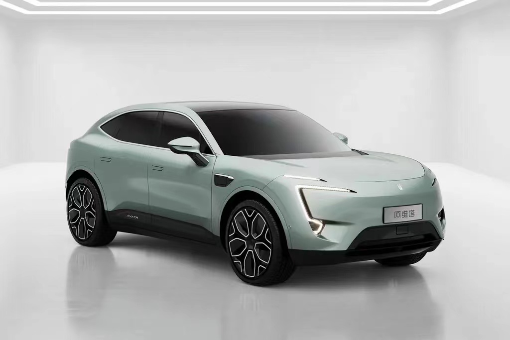 AVATR-11 2024 Dual Motor Electric Car with Panoramic Sunroof 555km NEDC Range and 200km/h High Speed Maximum Power 435kW