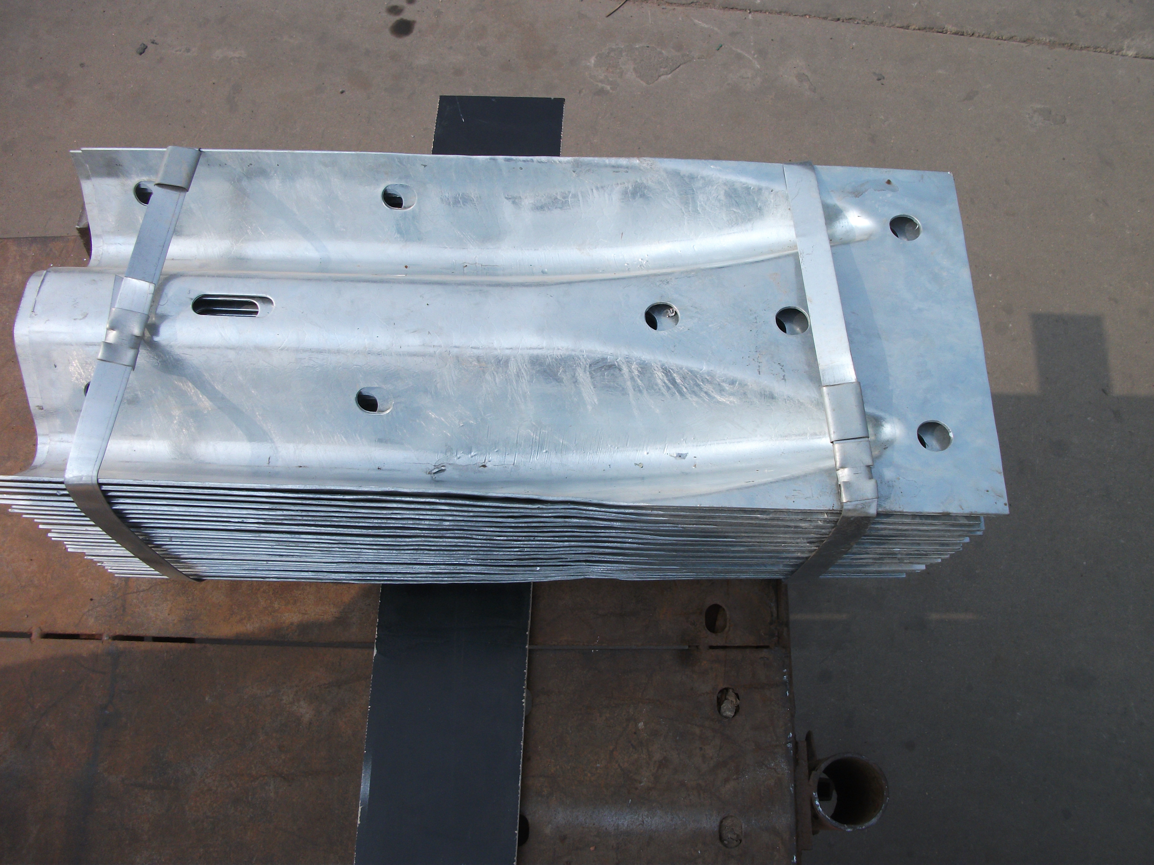 Outdoor Security Galvanized Steel Highway Guardrail Bridge End with Traffic Safety