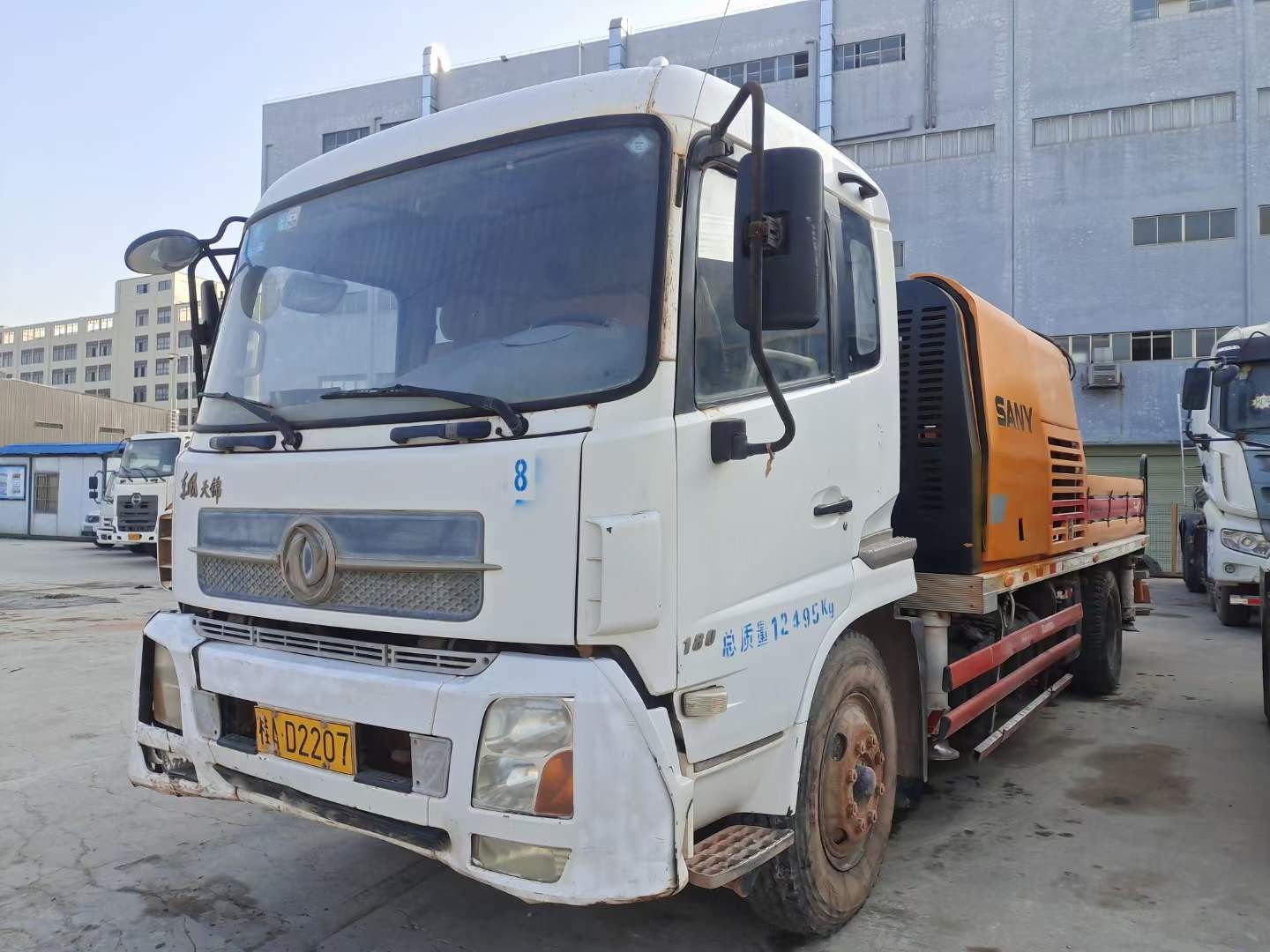 Truck Mounted Used Concrete Line Pump 13495kg 100502 Engine