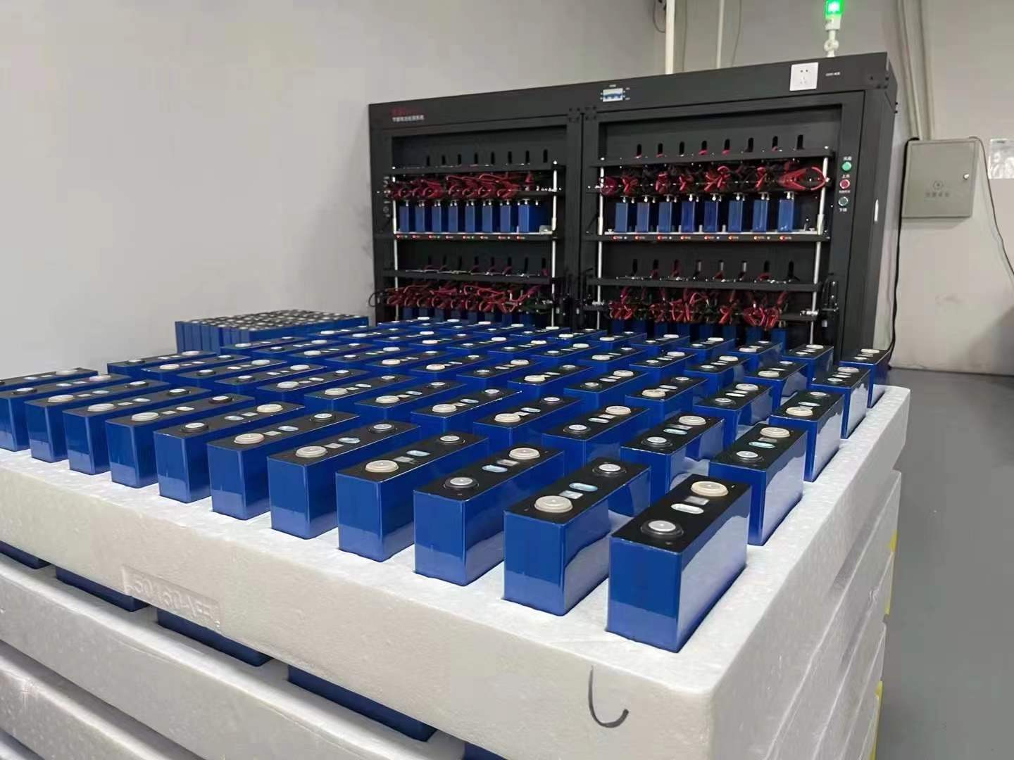 Rechargeable Solar Energy Lithium Battery Household Solar Power Supply