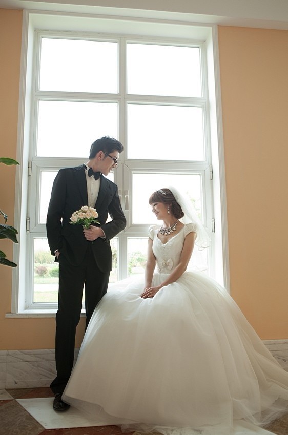 PLASTIC LENTICULAR customized plastic material 3d lenticular wedding photo with depth 3d moving effects