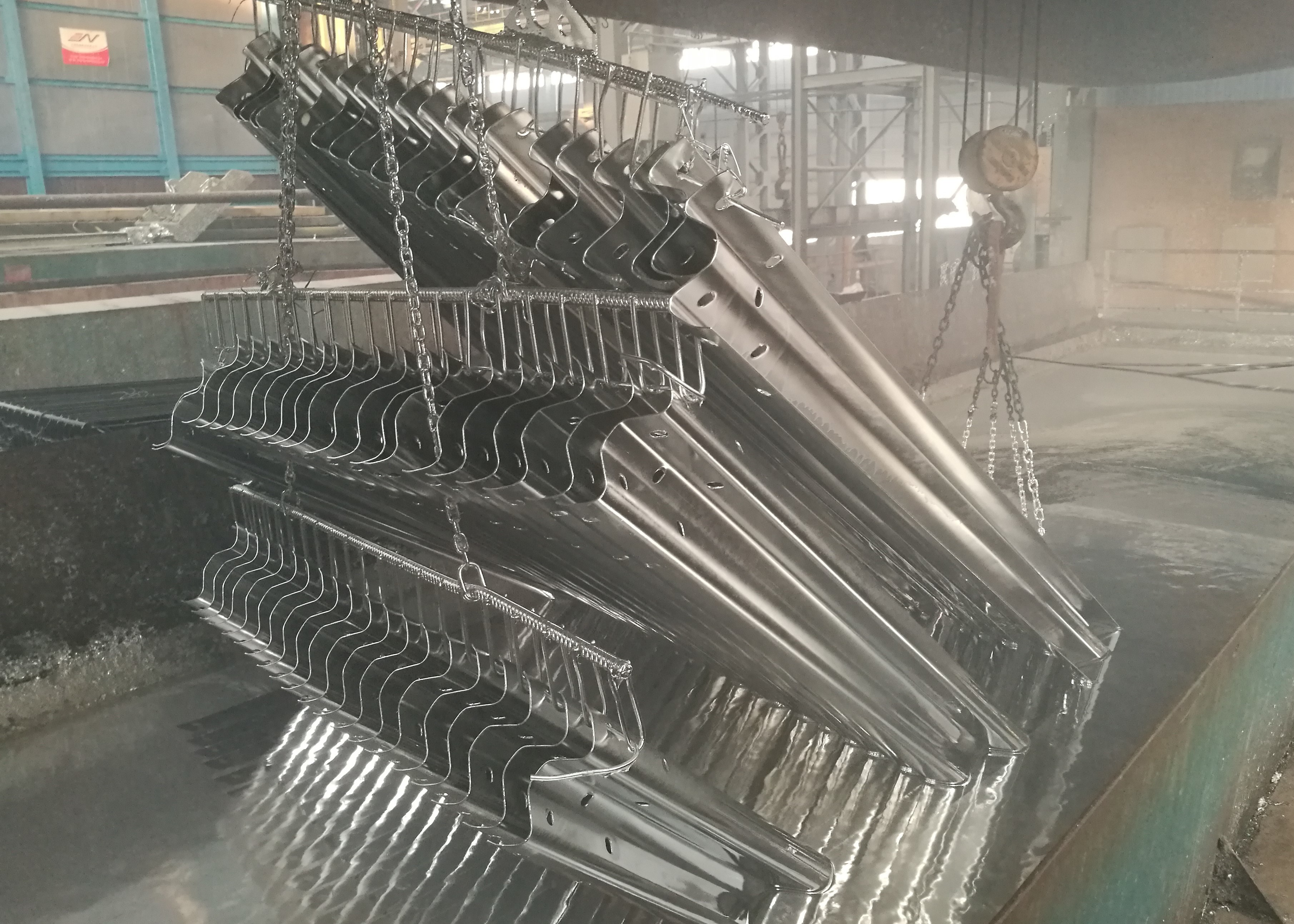 4320*310 Cold Rolled Forming 235B Galvanized Steel Guardrail/ highway guardrail / expressway project
