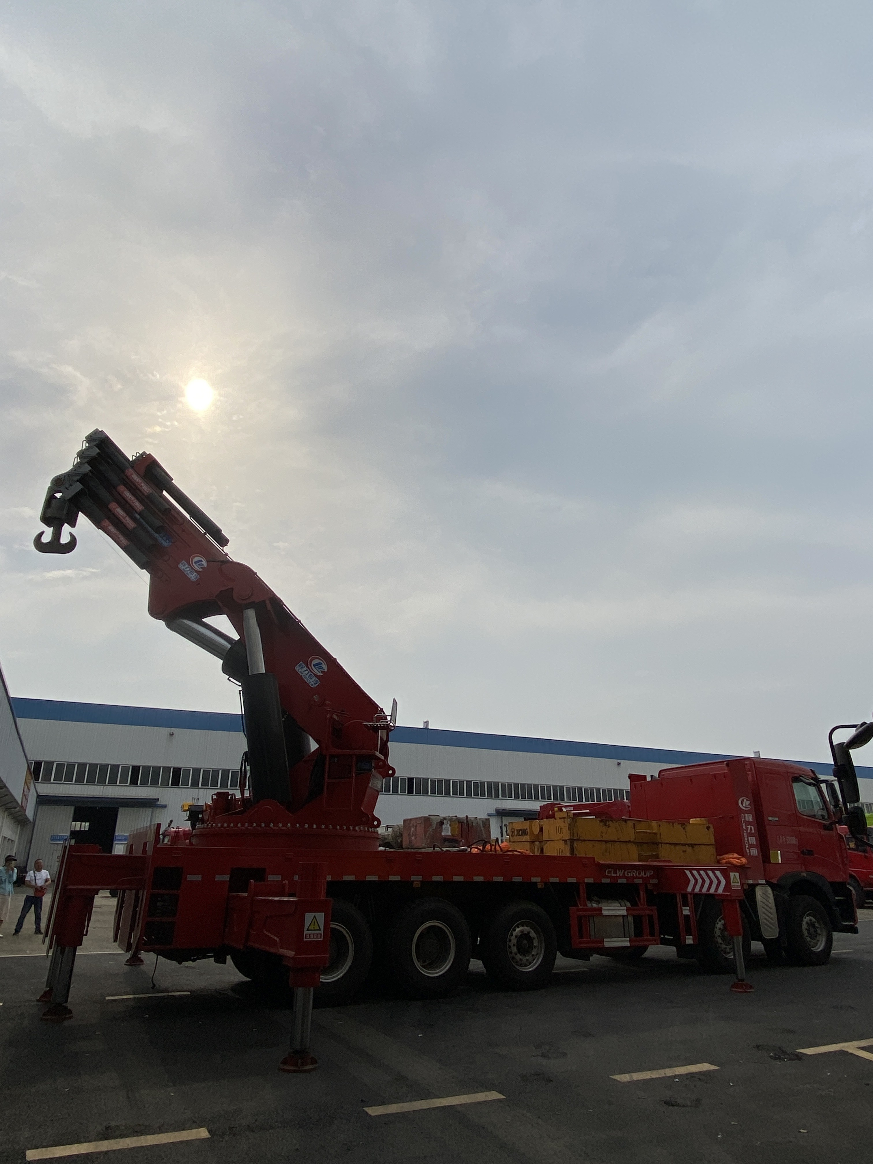 STC500E China Crane Truck 50ton Crane 62meters Lifting Height Left Hand Driving