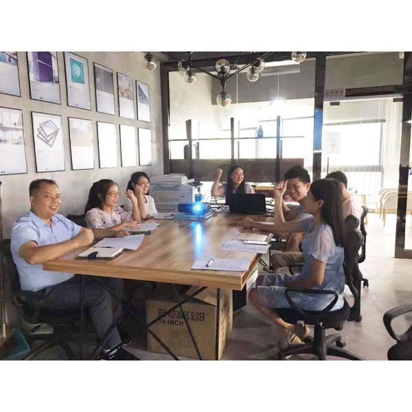 Modular Office Dividing Wall Soundproof Glass Cubicle Walls Designer Glass Partition with Blinds for Bank Office