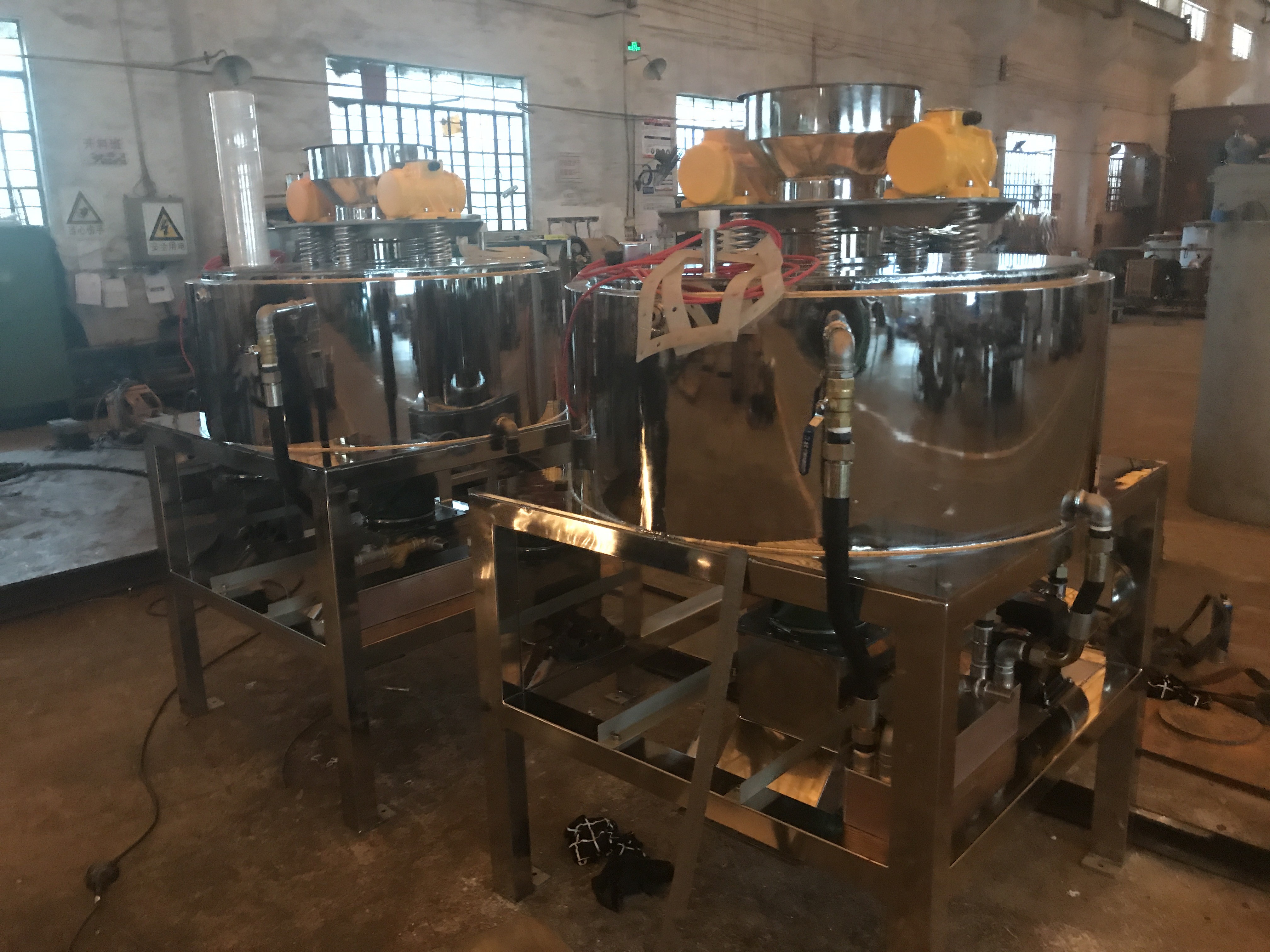 Grains Dry High Efficiency Magnetic Powder Separator Machine With Mechanical Vibrating Device