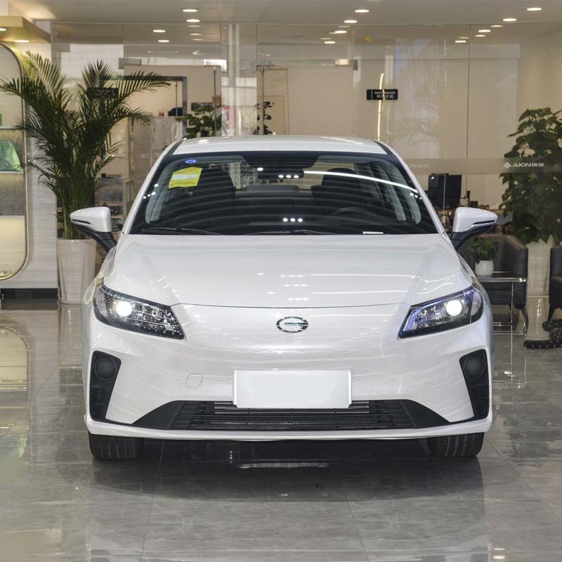 Left Hand New Energy Vehicles Aion S Xuan 580 Luxury High Speed Electric Car Sedan with 5 Seats