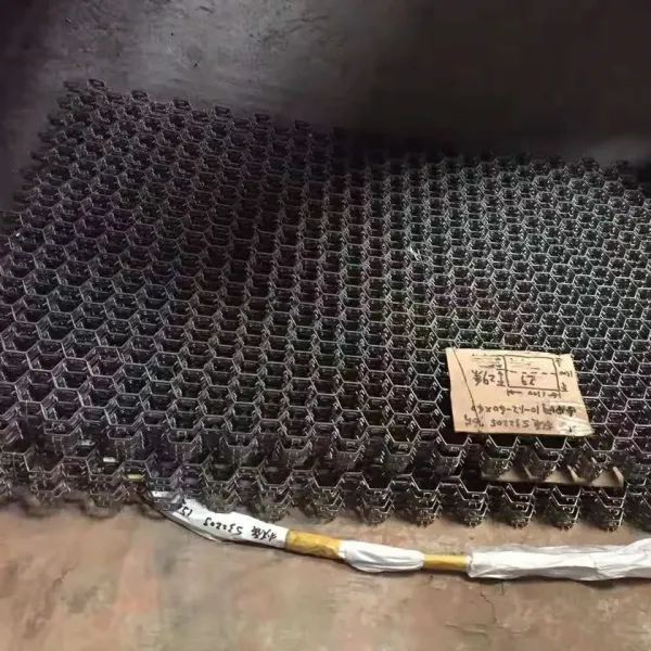 321 Stainless Steel Tortoise Shell Net with Twill Weave Technique in Heights 8mm 10mm 20mm 25mm for Boiler Applications