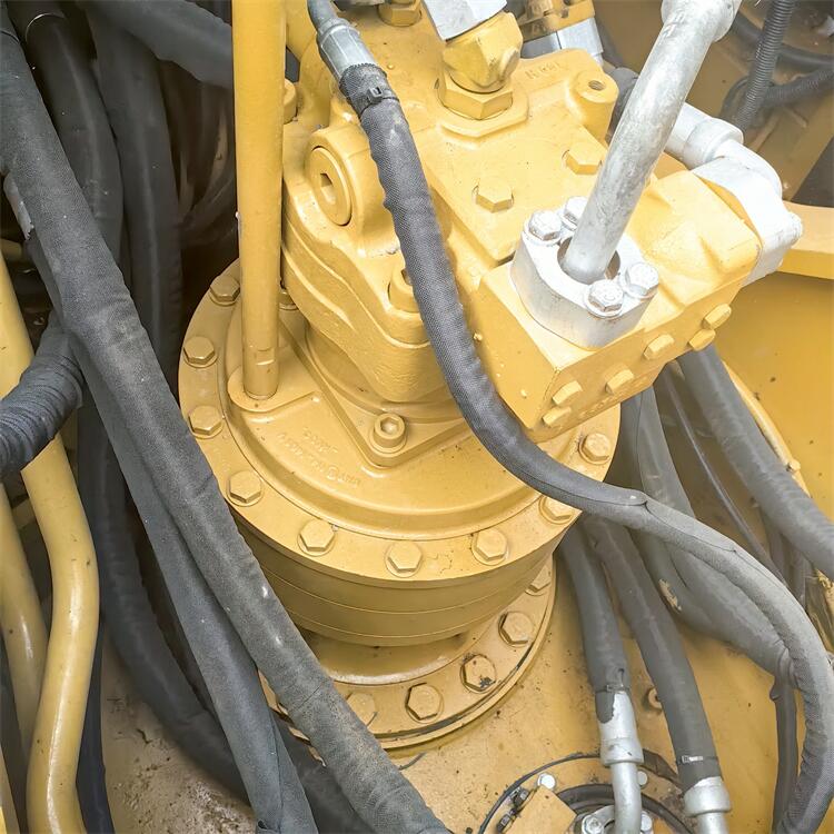 Original Japan Used CAT330 Caterpillar Excavator Hydraulic Oil Cooler 828 Working Hours