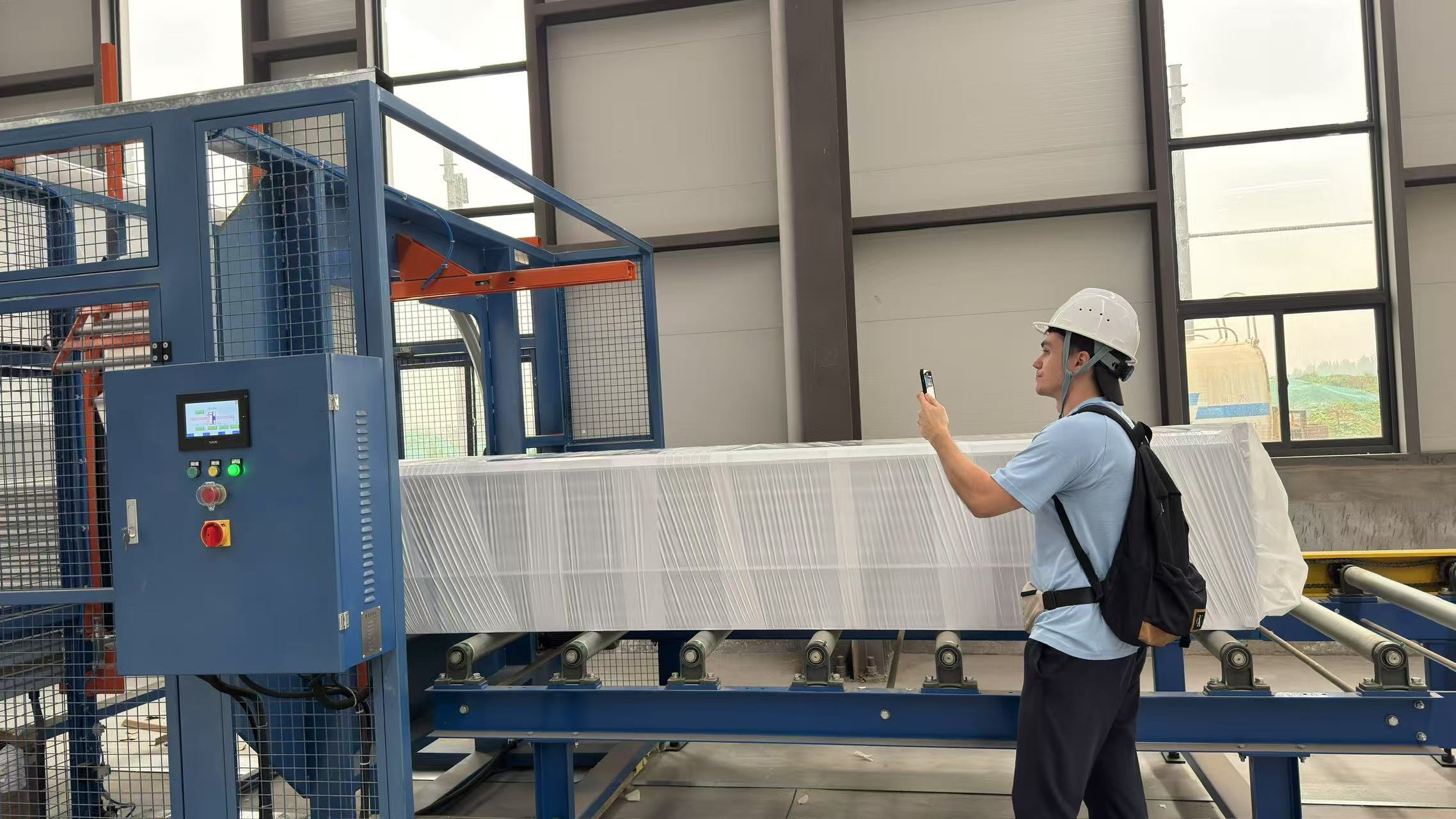 Modern Luxury Prefab Modular House Portable 20FT Container Office Building Distributor Needed