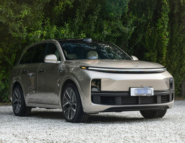 Top EV Cars LI L8 2023 Max EREV Medium and large SUV Extended range 154 Hp