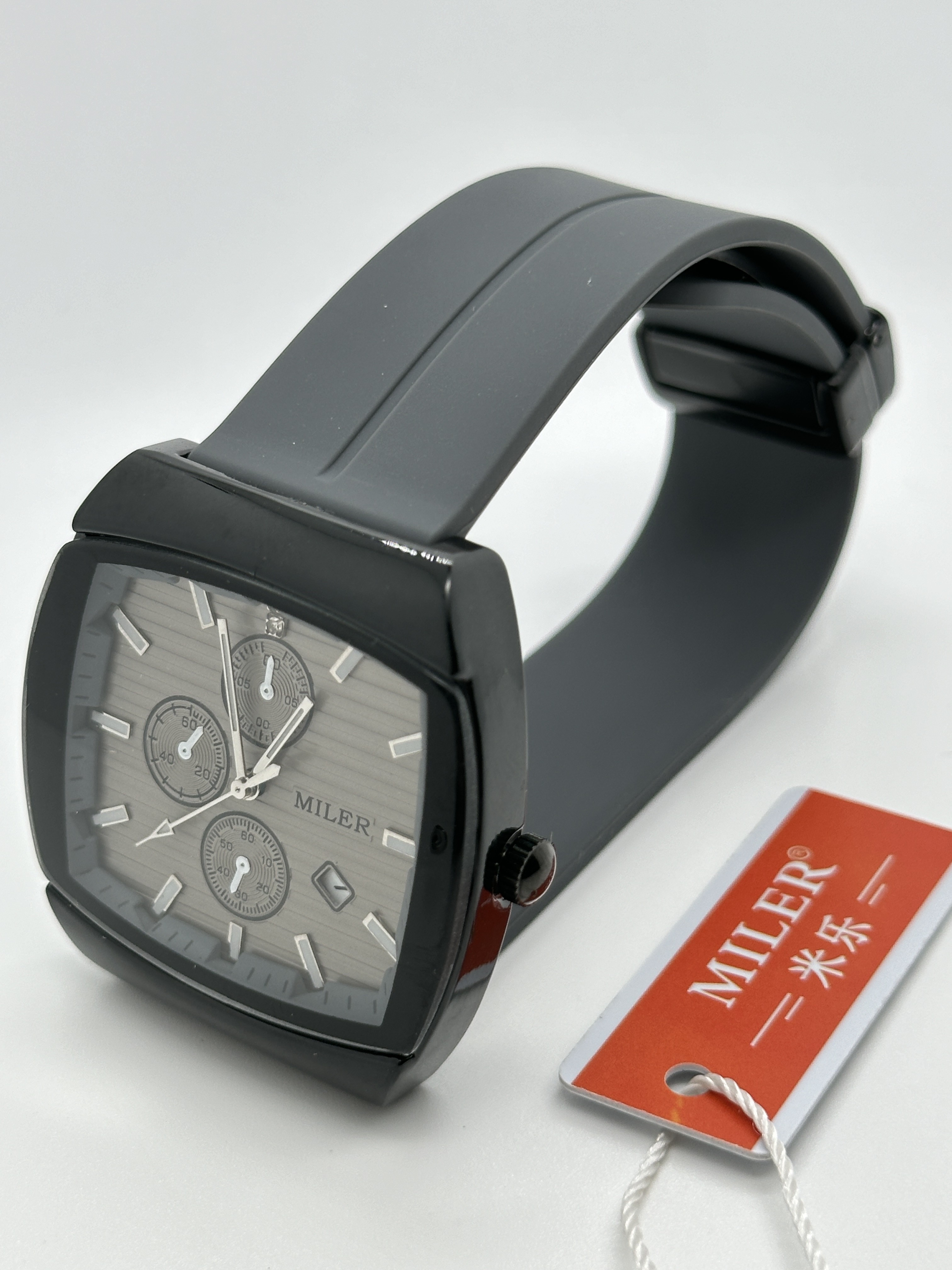Water Resistant Modern Quartz Wrist Watch For Customer Requirements