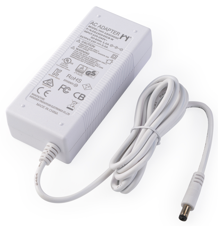 15 Volt 3 Amp 45W Universal AC DC Power Adapter With Long Service Life