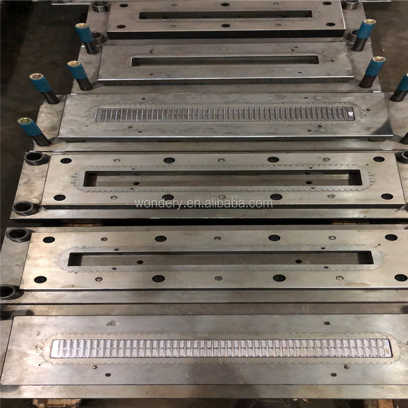 Zinc Coated Steel Punching Mold for Vehicle Radiator Header Plate