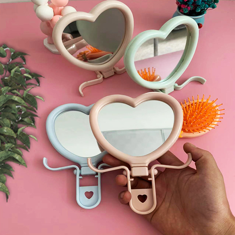 Lady Dressing Heart Shaped Pocket Adjustable Makeup Compact Mini Mirror with Qualit