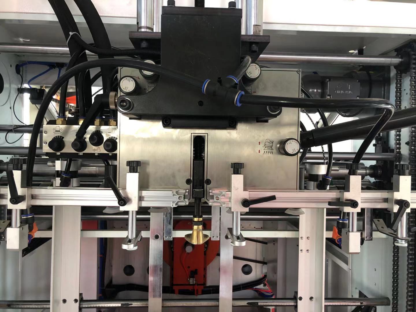 380V Automatic Corrugated Box Pizza Box Cardboard Carton Box Making Die Cutting Machine