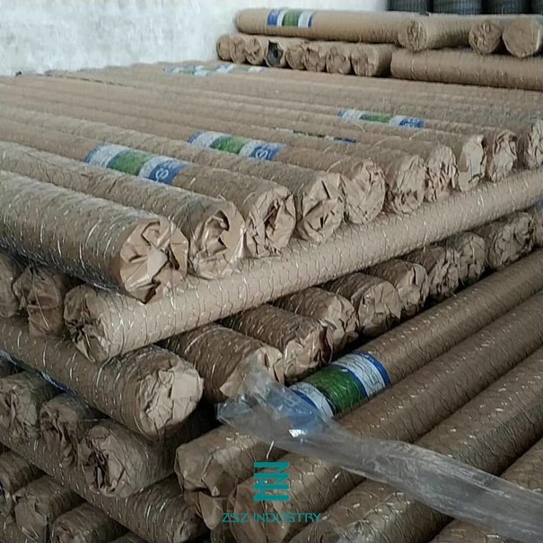 Stone Cages Hexagonal Hole Gabion Galvanised Wire Roll Silver Color 2 X 1 X 1m