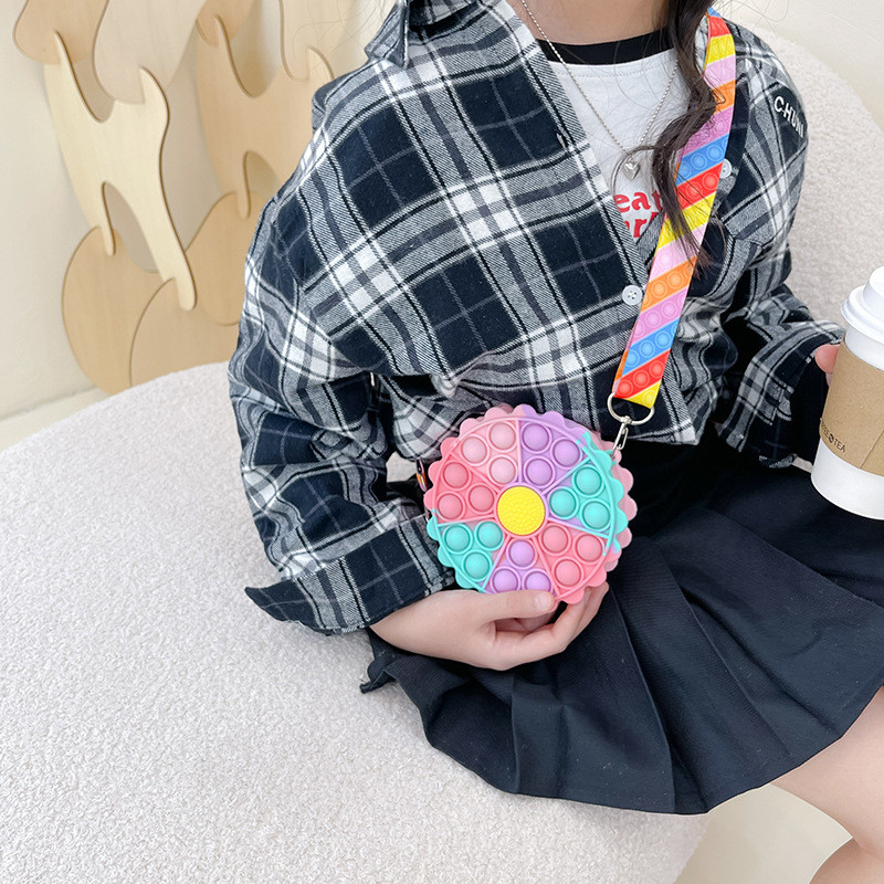 Kawaii Crossbody Bag Cute Shoulder Bag Cartoon Silicone Bag Pop Purse Wallet Bag Girls Birthday Gift Lovely Accessories