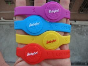 Quality 2014 world up silicone bracelet, custom silicone wristband with factory price wholesale