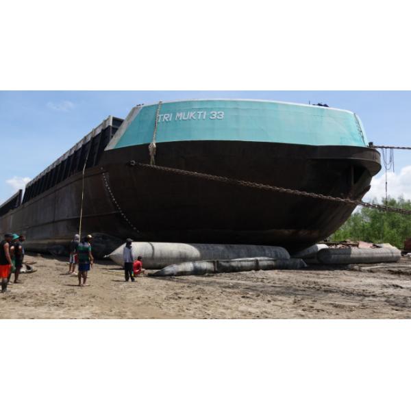 China Docking Boat Lifting Stainless Steel Accessories Marine Rubber Airbag on sale