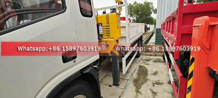 140HP to 168HP 4x2 JAC Truck Mounted Crane 5Tons Lifting Capacity